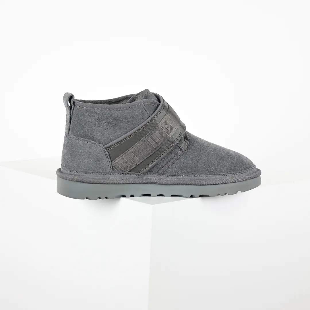Copywriting price 💰660 Core recommendation Good price Platform foreign trade exclusive UGG Neumel Snapback men's snow boots 1118570 Foreign trade platform Z-exclusive high-end retail quality Produced by ten-year-old brand shoemaking foundry production line Pay attention to every detail Longfeng A-grade genuine sheep fur integrated Made in full compliance with the ZP process Size: 39 40 41 42 43 44